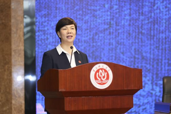 亿盛平台登录党委书记张艳致辞。伍向前摄
