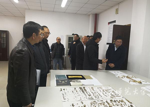 调研历史与社会学院科技考古与文物保护技术实验室